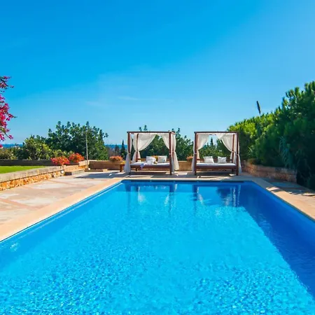Es Pinar Tatil Evi