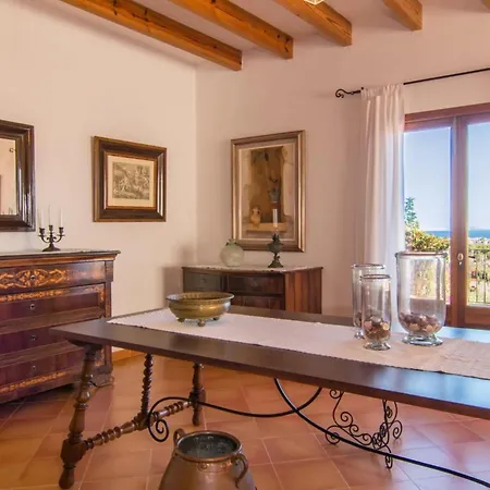 Es Pinar Tatil Evi *